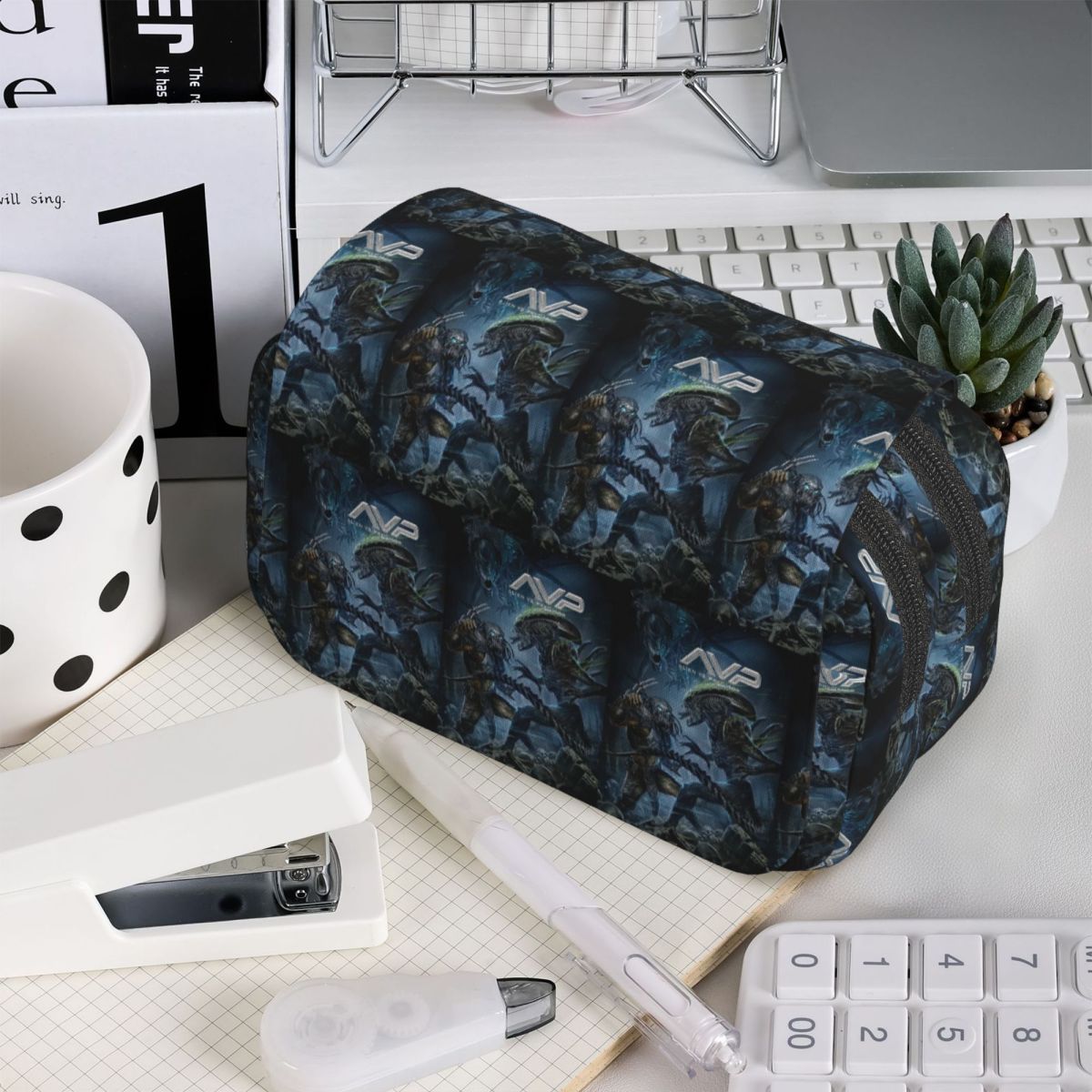 Trousse à crayons Alien Vs Pre - Office Supply Vs Stationery avis et prix